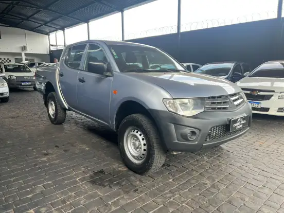 MITSUBISHI-L200 TRITON-2015