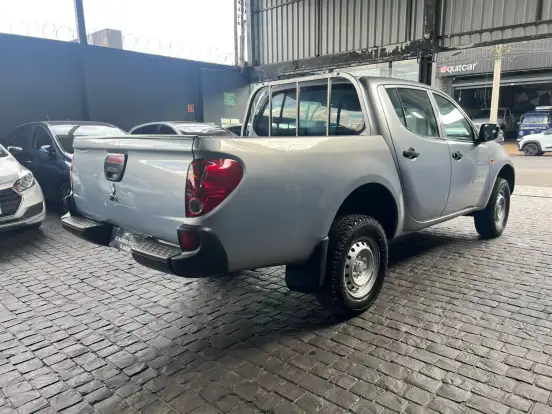 MITSUBISHI-L200 TRITON-3.2 GL 4X4 CD 16V TURBO INTERCOLER DIESEL 4P MANUAL MITSUBISHI-L200 TRITON-2015