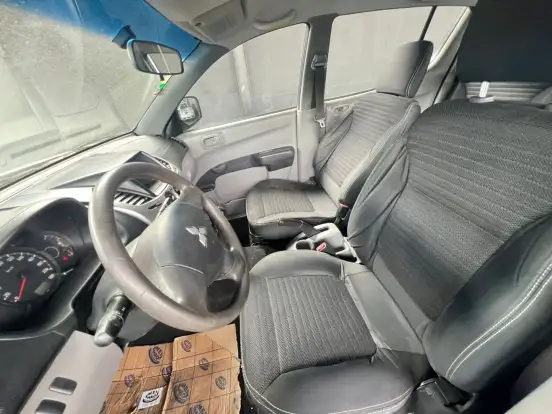 MITSUBISHI-L200 TRITON-2015