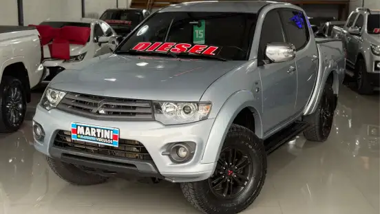 MITSUBISHI-L200 TRITON-3.2 HPE 4X4 CD 16V TURBO INTERCOOLER DIESEL 4P AUTOMÁTICO MITSUBISHI-L200 TRITON-2015