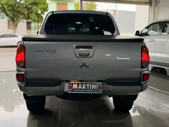 MITSUBISHI-L200 TRITON-3.2 HPE 4X4 CD 16V TURBO INTERCOOLER DIESEL 4P AUTOMÁTICO MITSUBISHI-L200 TRITON-2015