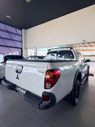MITSUBISHI-L200 TRITON-3.2 GL 4X4 CD 16V TURBO INTERCOLER DIESEL 4P MANUAL MITSUBISHI-L200 TRITON-2016