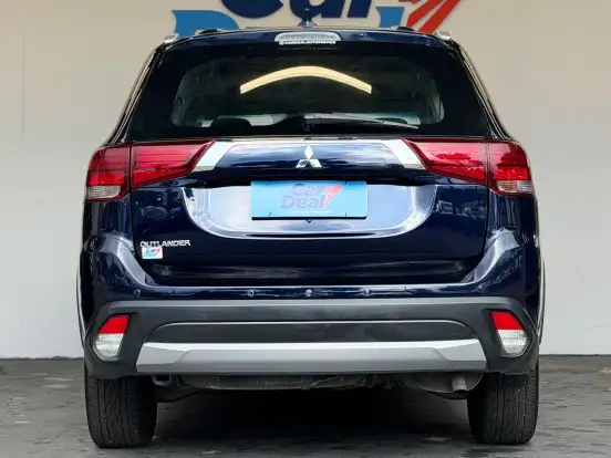 MITSUBISHI-OUTLANDER-2017