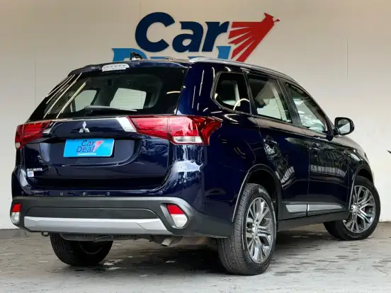 MITSUBISHI-OUTLANDER-2017