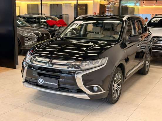 MITSUBISHI-OUTLANDER-2017