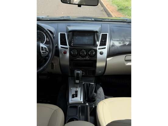 MITSUBISHI-PAJERO DAKAR-3.2 HPE 4X4 7 LUGARES 16V TURBO INTERCOOLER DIESEL 4P AUTOMÁTICO MITSUBISHI-PAJERO DAKAR-2010