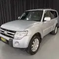 MITSUBISHI PAJERO FULL 3.8 HPE 4X4 V6 24V GASOLINA 4P AUTOMÁTICO MITSUBISHI PAJERO FULL 3.8 HPE 4X4 V6 24V GASOLINA 4P AUTOMÁTICO