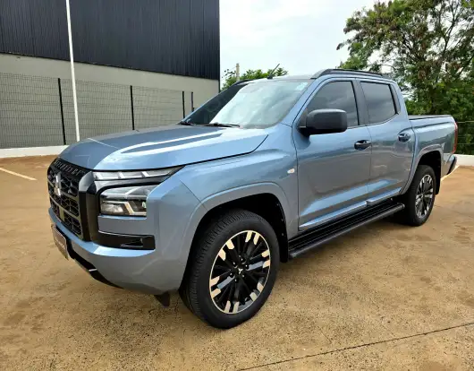 MITSUBISHI-TRITON-2.4 BITURBO DIESEL CD GLS 4X4 AUTOMÁTICO MITSUBISHI-TRITON-2025