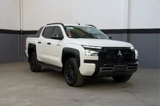 MITSUBISHI TRITON 2.4 BITURBO DIESEL CD KATANA 4X4 AUTOMÁTICO
