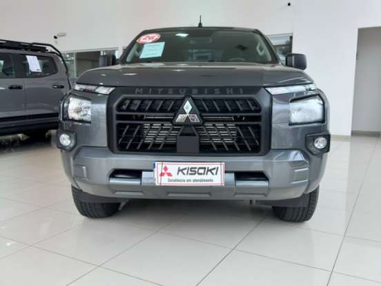 MITSUBISHI-TRITON-2.4 BITURBO DIESEL CD GLS 4X4 AUTOMÁTICO MITSUBISHI-TRITON-2025
