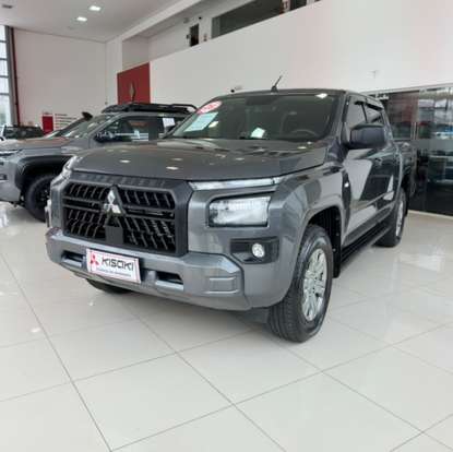 MITSUBISHI-TRITON-2025