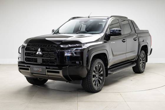 MITSUBISHI TRITON 2.4 BITURBO DIESEL CD KATANA 4X4 AUTOMÁTICO