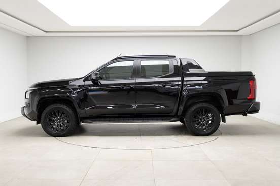 MITSUBISHI-TRITON-2.4 BITURBO DIESEL CD KATANA 4X4 AUTOMÁTICO MITSUBISHI-TRITON-2025