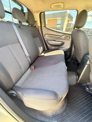 MITSUBISHI-L200 TRITON-2021