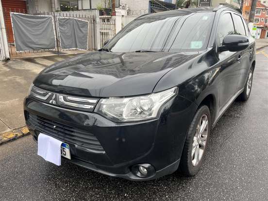MITSUBISHI-OUTLANDER-2.0 16V GASOLINA 4P AUTOMÁTICO MITSUBISHI-OUTLANDER-2014