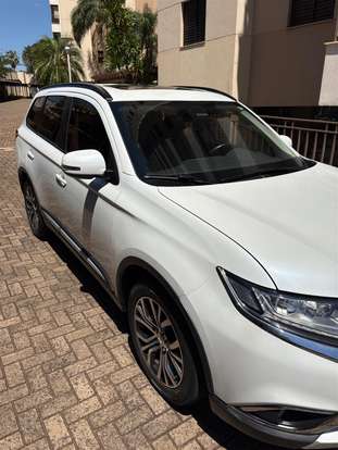 MITSUBISHI-OUTLANDER-2015