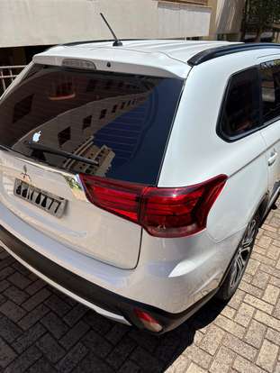 MITSUBISHI-OUTLANDER-2.0 16V GASOLINA 4P AUTOMÁTICO MITSUBISHI-OUTLANDER-2015