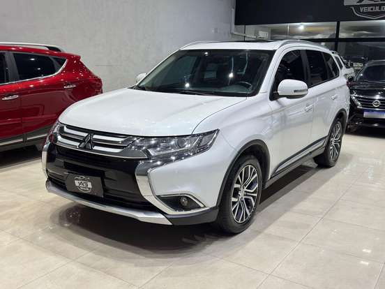 MITSUBISHI-OUTLANDER-2018
