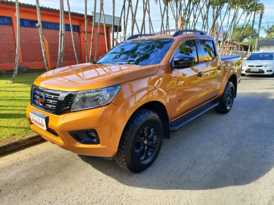 NISSAN FRONTIER 2.3 16V TURBO DIESEL LE CD 4X4 AUTOMÁTICO