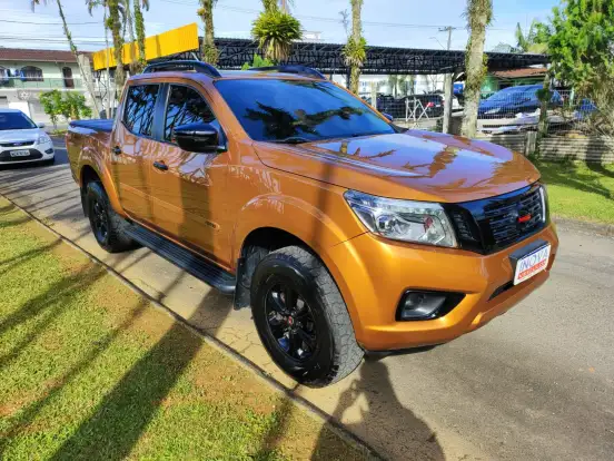 NISSAN-FRONTIER-2.3 16V TURBO DIESEL LE CD 4X4 AUTOMÁTICO NISSAN-FRONTIER-2017