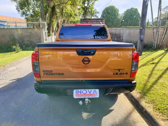 NISSAN-FRONTIER-2.3 16V TURBO DIESEL LE CD 4X4 AUTOMÁTICO NISSAN-FRONTIER-2017