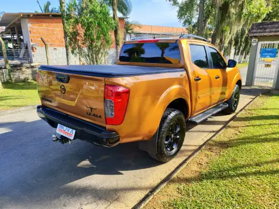 NISSAN-FRONTIER-2017