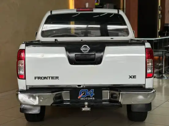 NISSAN-FRONTIER-2012