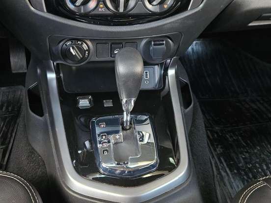 NISSAN-FRONTIER-2024