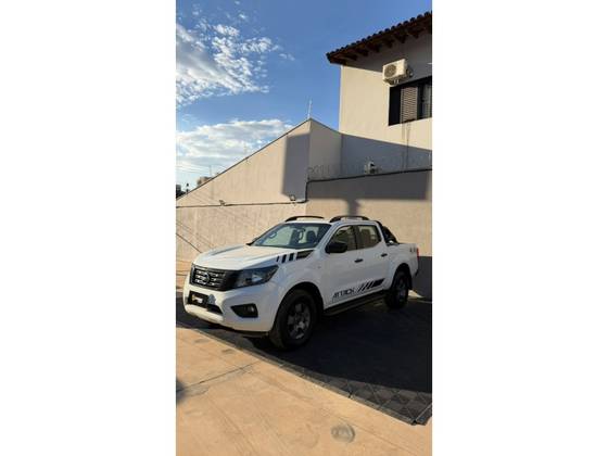 NISSAN FRONTIER 2.3 16V TURBO DIESEL ATTACK CD 4X4 AUTOMÁTICO