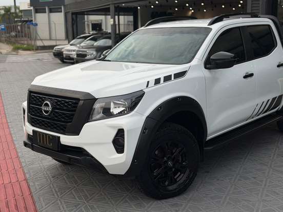 NISSAN-FRONTIER-2024