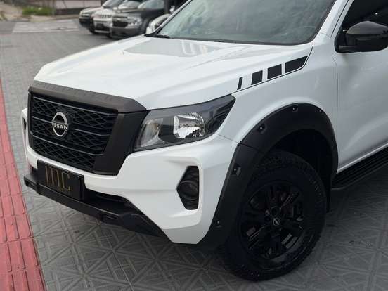 NISSAN-FRONTIER-2024
