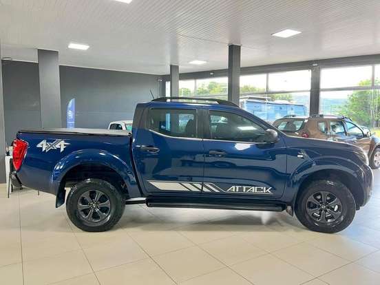 NISSAN-FRONTIER-2021