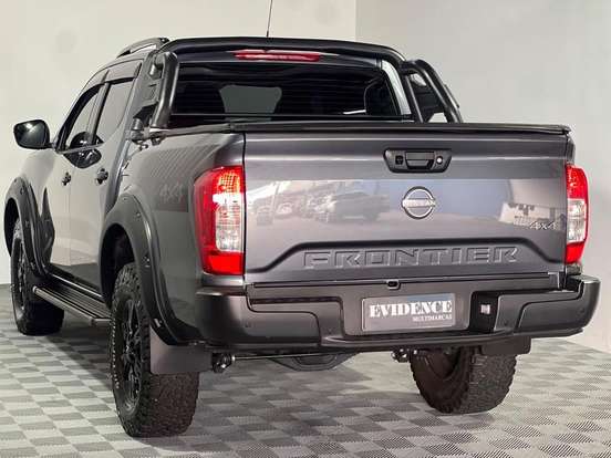 NISSAN-FRONTIER-2024
