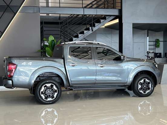 NISSAN-FRONTIER-2.3 16V TURBO DIESEL PLATINUM CD 4X4 AUTOMÁTICO NISSAN-FRONTIER-2024