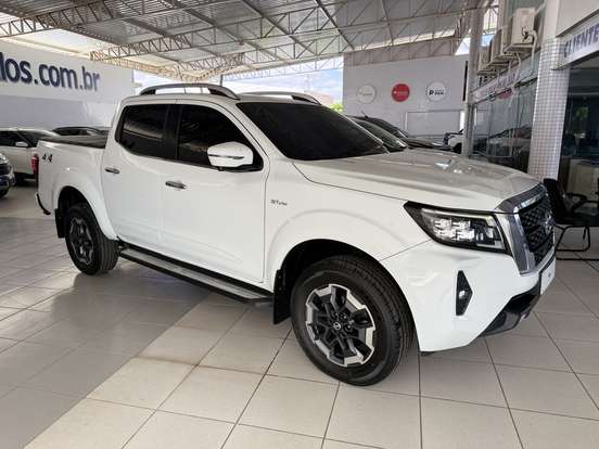 NISSAN-FRONTIER-2022