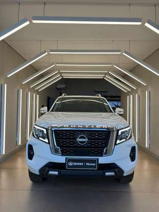 NISSAN-FRONTIER-2024
