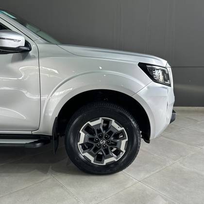 NISSAN FRONTIER 2.3 16V TURBO DIESEL XE CD 4X4 AUTOMÁTICO