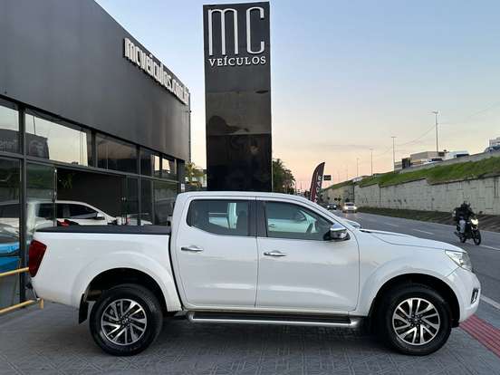 NISSAN-FRONTIER-2022