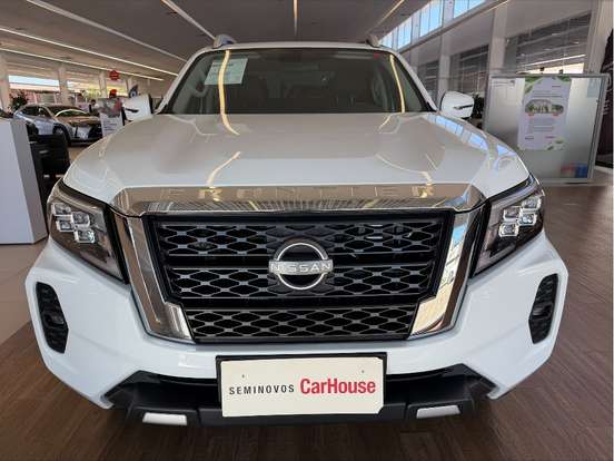 NISSAN-FRONTIER-2024