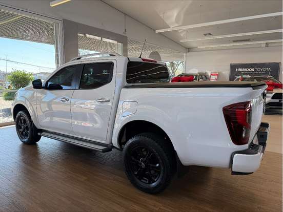 NISSAN-FRONTIER-2024