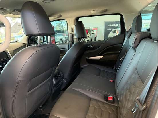 NISSAN-FRONTIER-2024