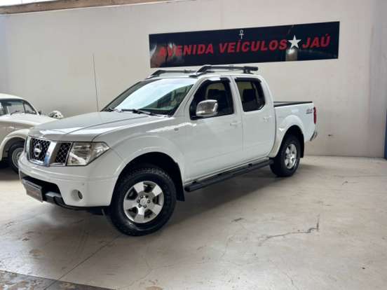NISSAN-FRONTIER-2011