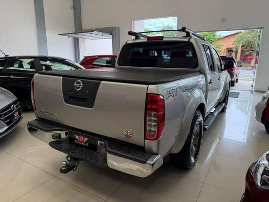 NISSAN-FRONTIER-2012