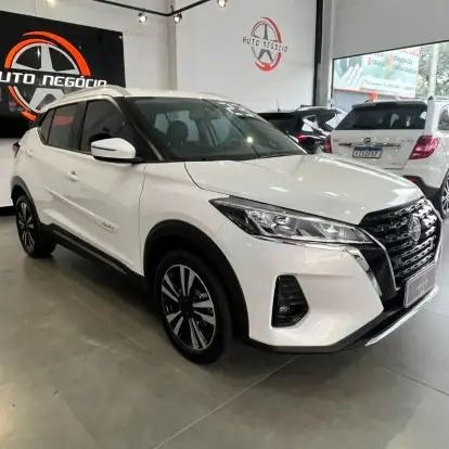 NISSAN-KICKS-2023