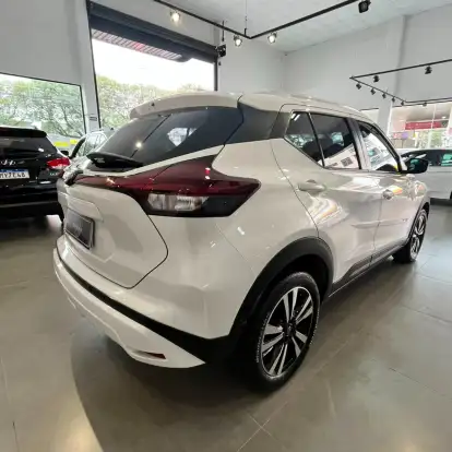 NISSAN-KICKS-2023