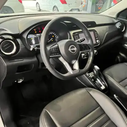 NISSAN-KICKS-2023