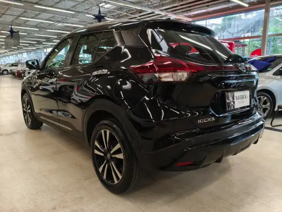 NISSAN-KICKS-2022