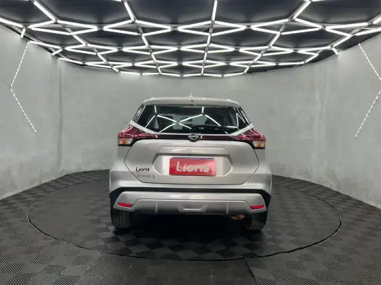 NISSAN-KICKS-2024