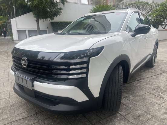 NISSAN-KICKS-2025