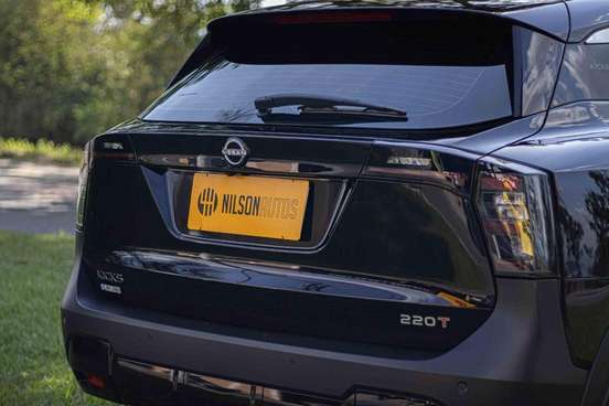 NISSAN-KICKS-2025